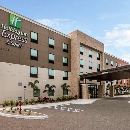 Holiday Inn Express & Suites Ft Myers Beach-Sanibel Gateway By Ihg Fort Myers Beach Exterior photo