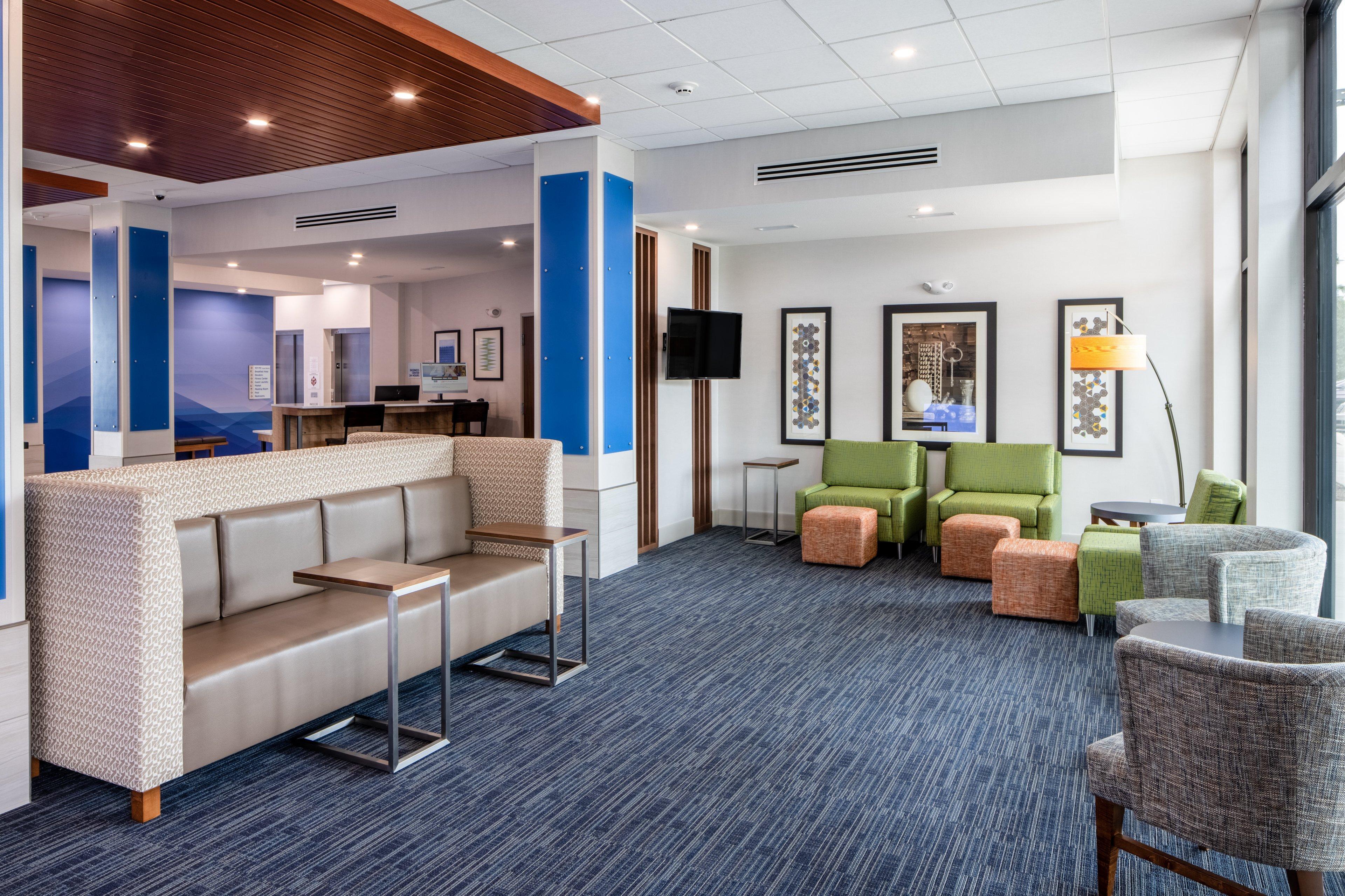 Holiday Inn Express & Suites Ft Myers Beach-Sanibel Gateway By Ihg Fort Myers Beach Exterior photo