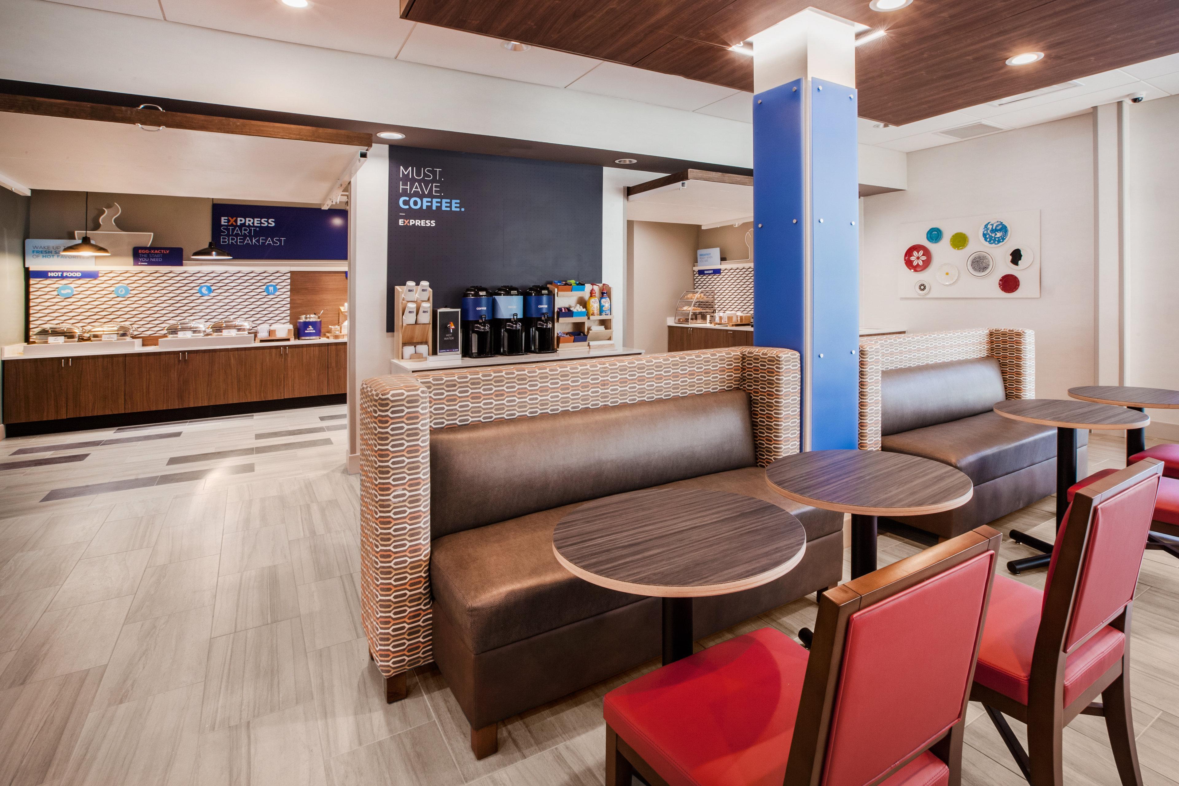 Holiday Inn Express & Suites Ft Myers Beach-Sanibel Gateway By Ihg Fort Myers Beach Exterior photo